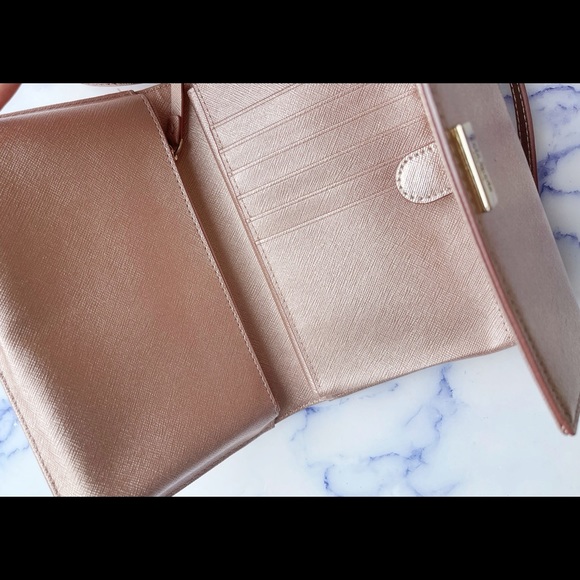 🩷 Kate Spade Rose Gold Crossbody - Picture 7 of 8